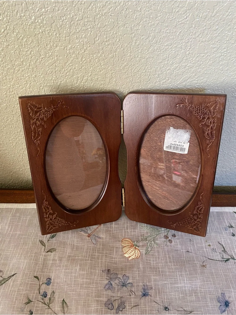 Vtg 1990 Double Oval Wooden Picture Frame - Brown Engraved New Frame